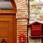 Country house Al Castello Di Montalfoglio